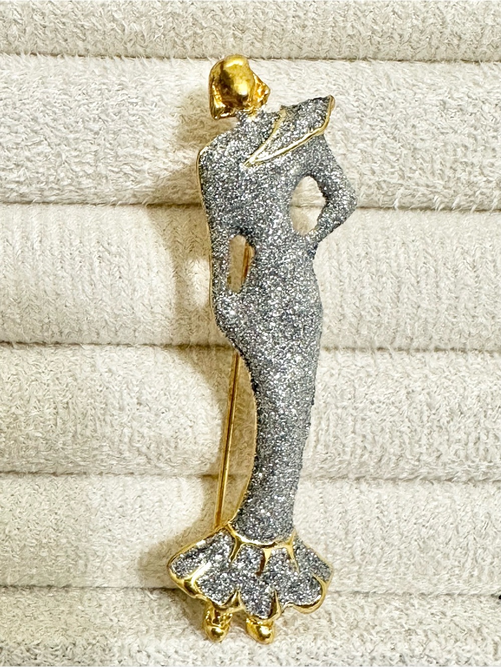 Vintage Elegant Silver & Gold Woman Silhouette Brooch